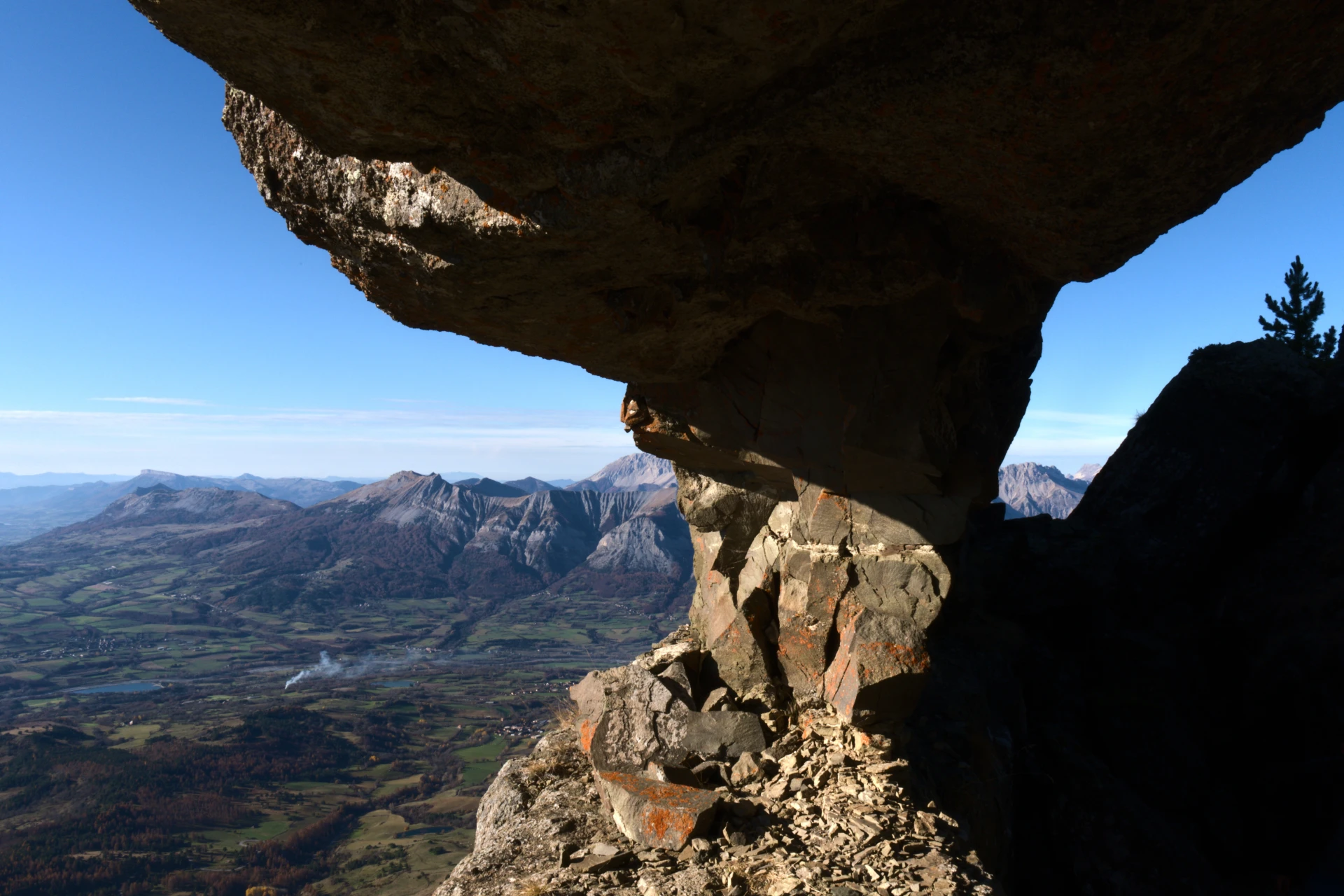 Arche de rocher dans le Champsaur