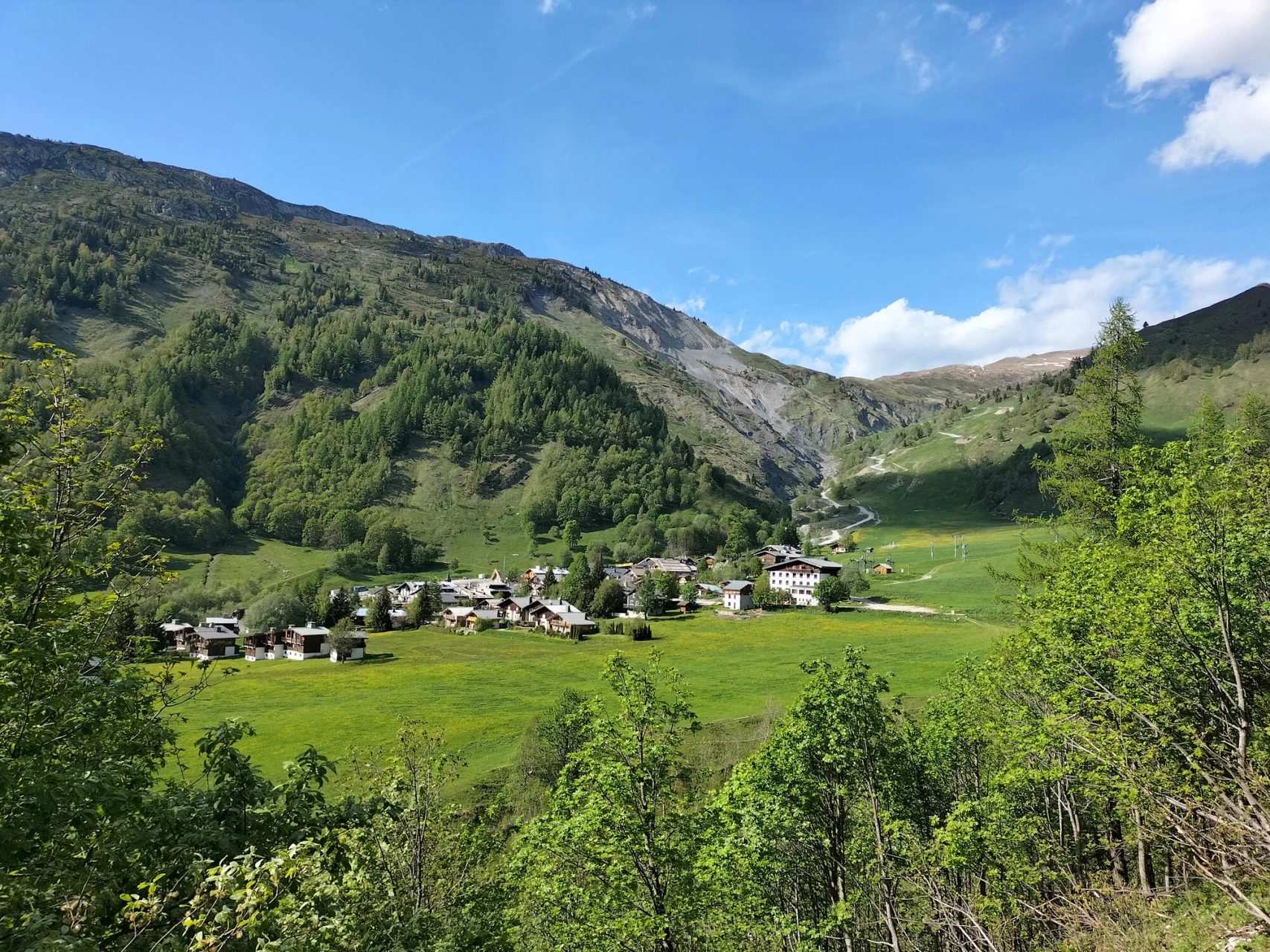 Chalet Alpin du Tour, FFCAM, au village du Tour