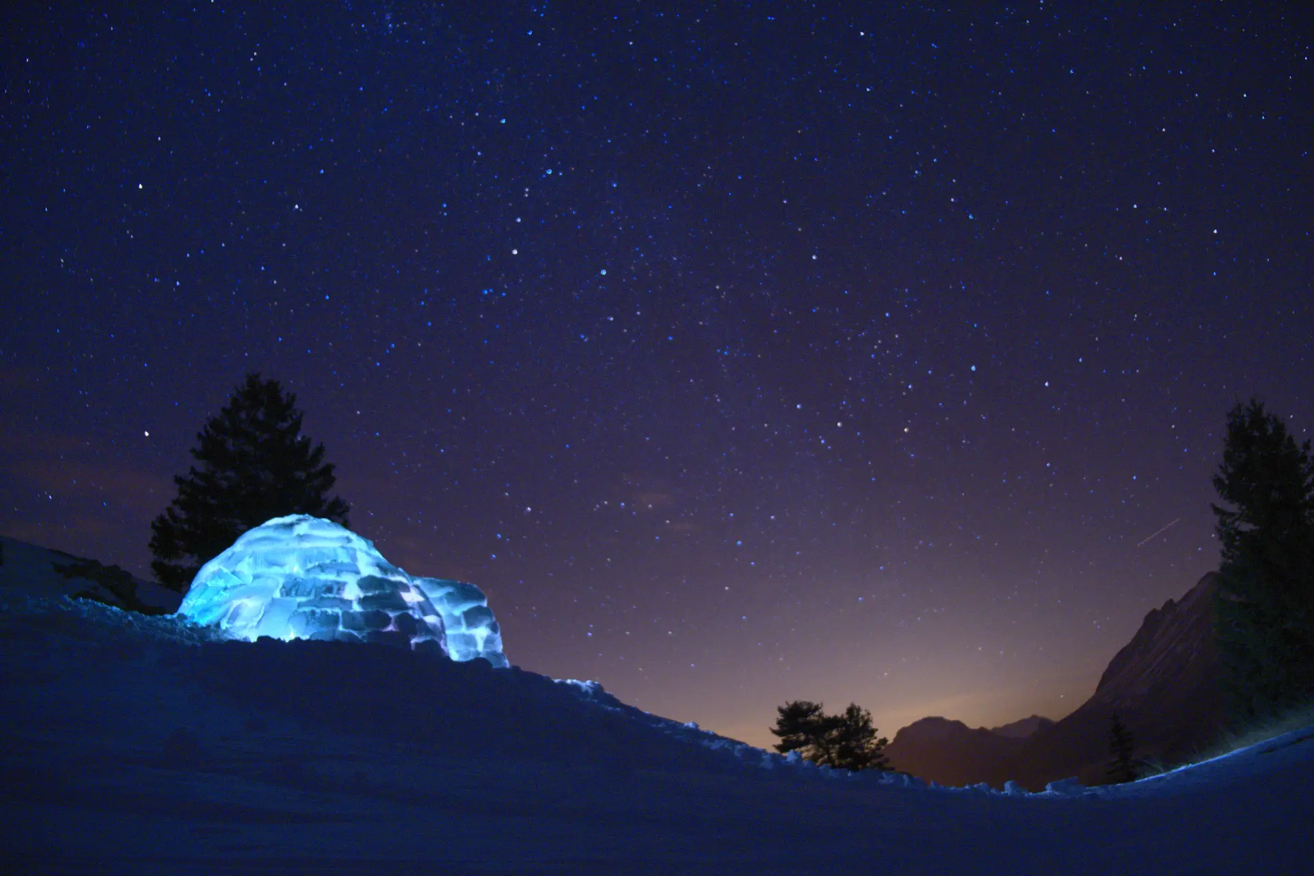 Construire et dormir une nuit dans un Igloo dans les Alpes en 2026