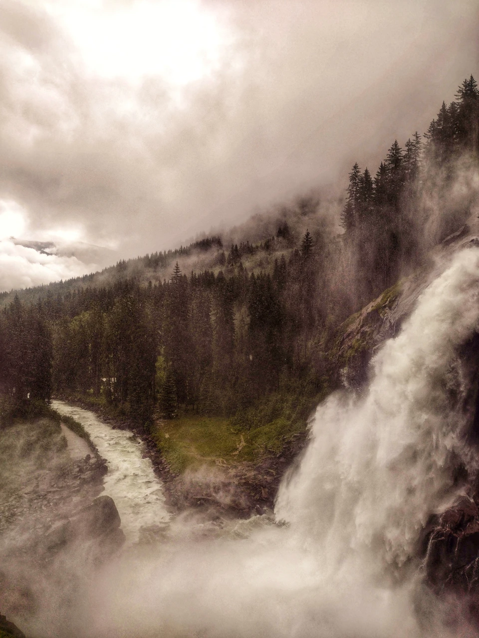 Les chutes de Krimml, 380 m en 3 sauts, à la sortie du Krimmler Achental