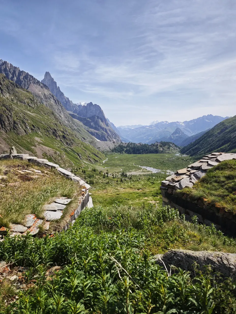 Ruine de la Seconde Guerre mondiale sous le Col de la Seigne